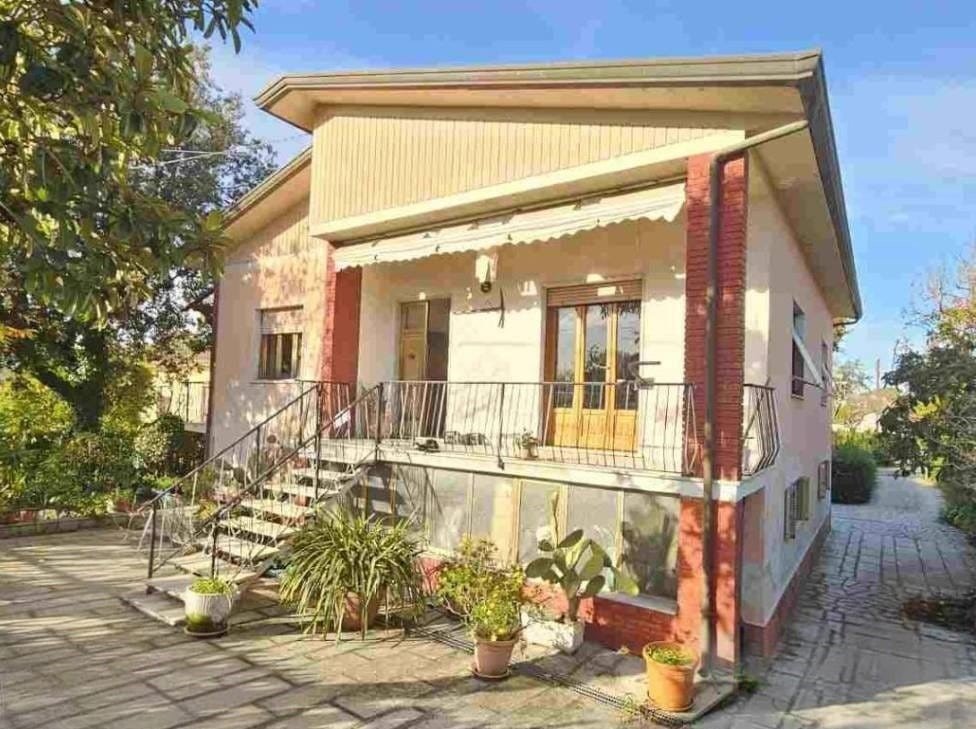Villa in Cinquale, Montignoso, Tuscany 2 - 19137759
