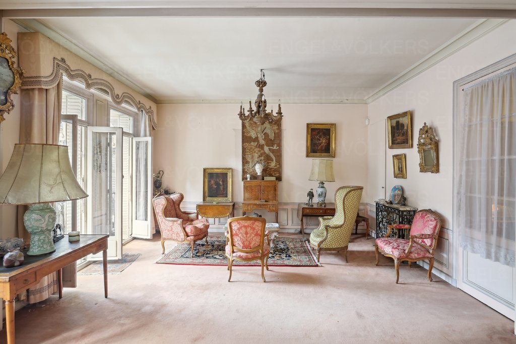 Apartment in Gros Caillou, Paris 7e Arrondissement, Paris 4 - 19138476
