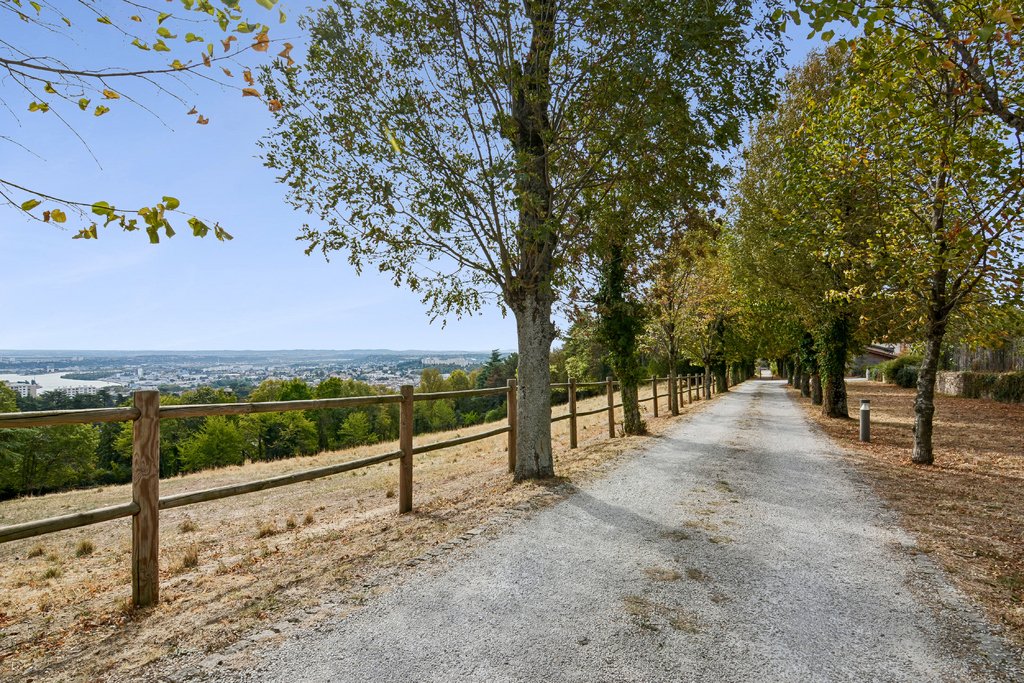 Apartment in Sainte-Foy-lès-Lyon, Auvergne-Rhône-Alpes, France 2 - 19138503