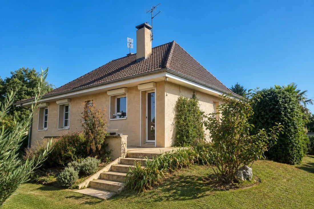 Casa a Ouest, Miribel, Francia 1 - 19138293
