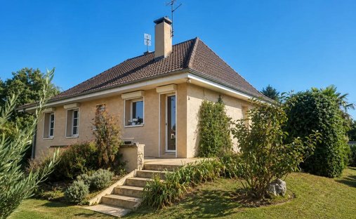 Casa a Ouest, Miribel, Francia 1
