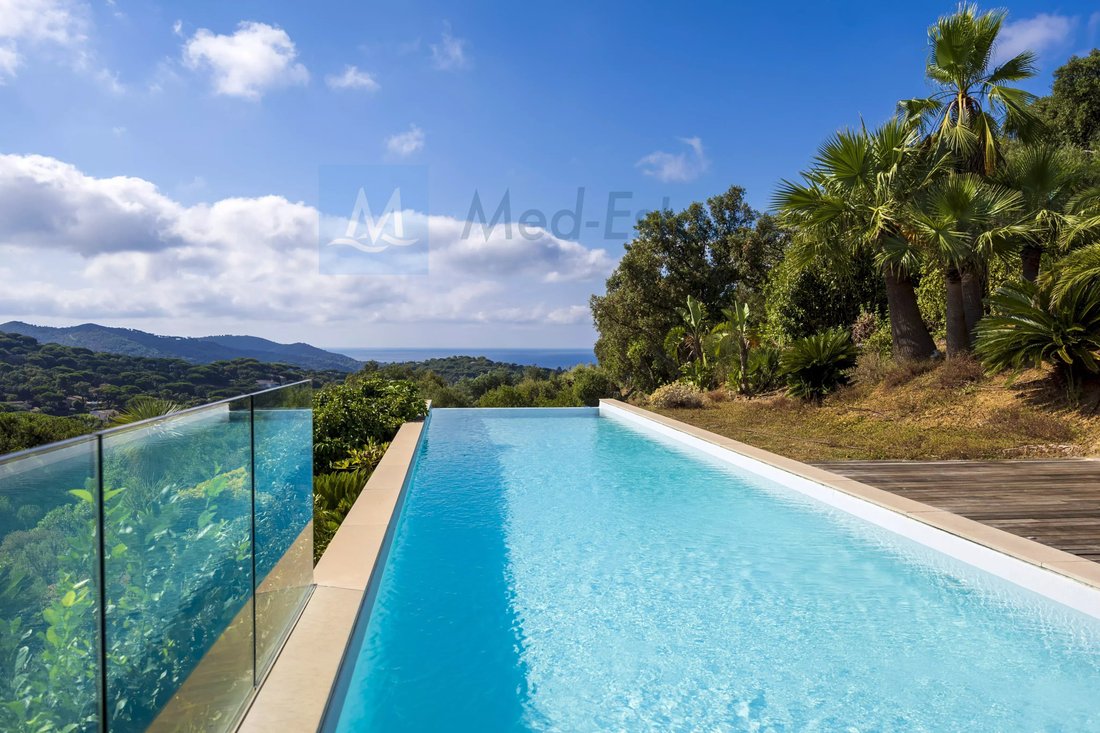 Villa à La Croix-Valmer, Provence-Alpes-Côte d'Azur, France 4 - 19137976