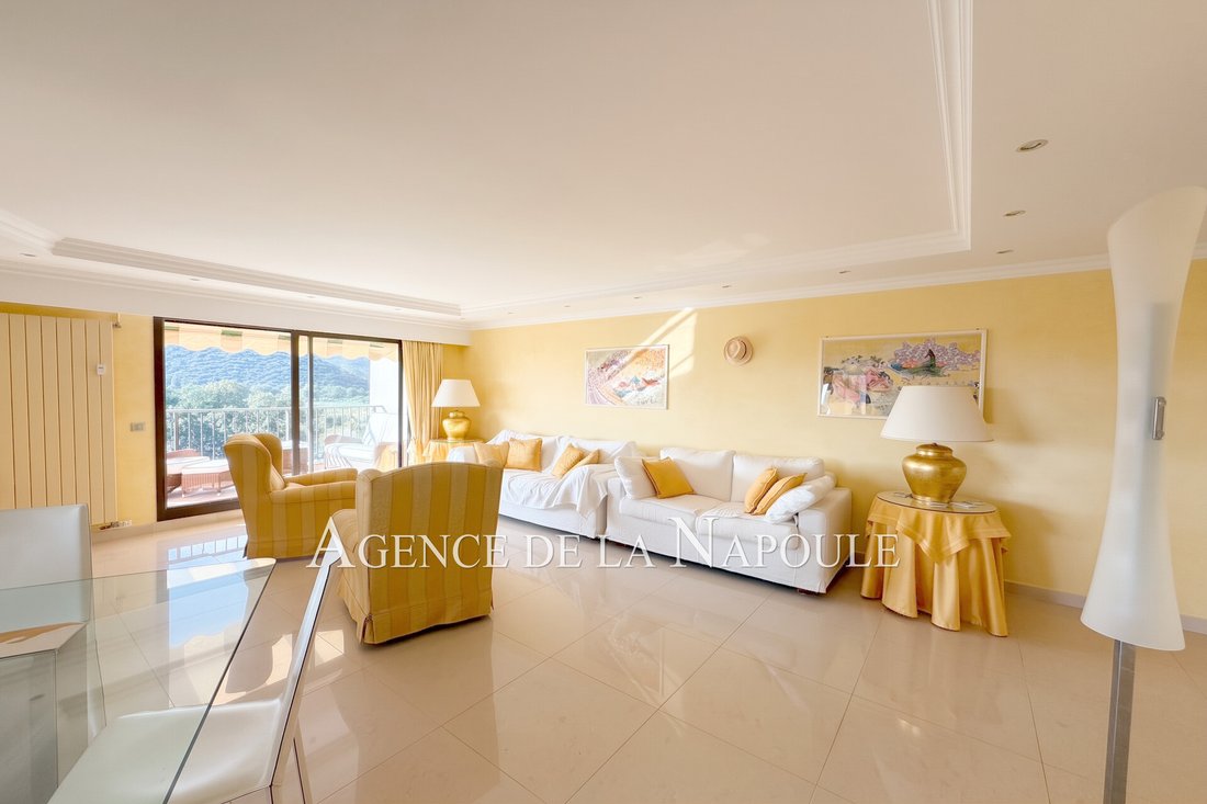 Apartamento en Le Cottage, Mandelieu-la-Napoule, Francia 2 - 19131060
