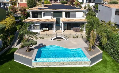 Casa en Palau Sabardera, Cataluña, España 1