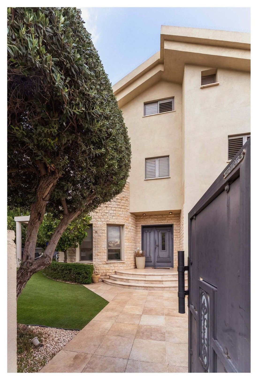 House in Ra'anana, Center District, Israel 2 - 19138689