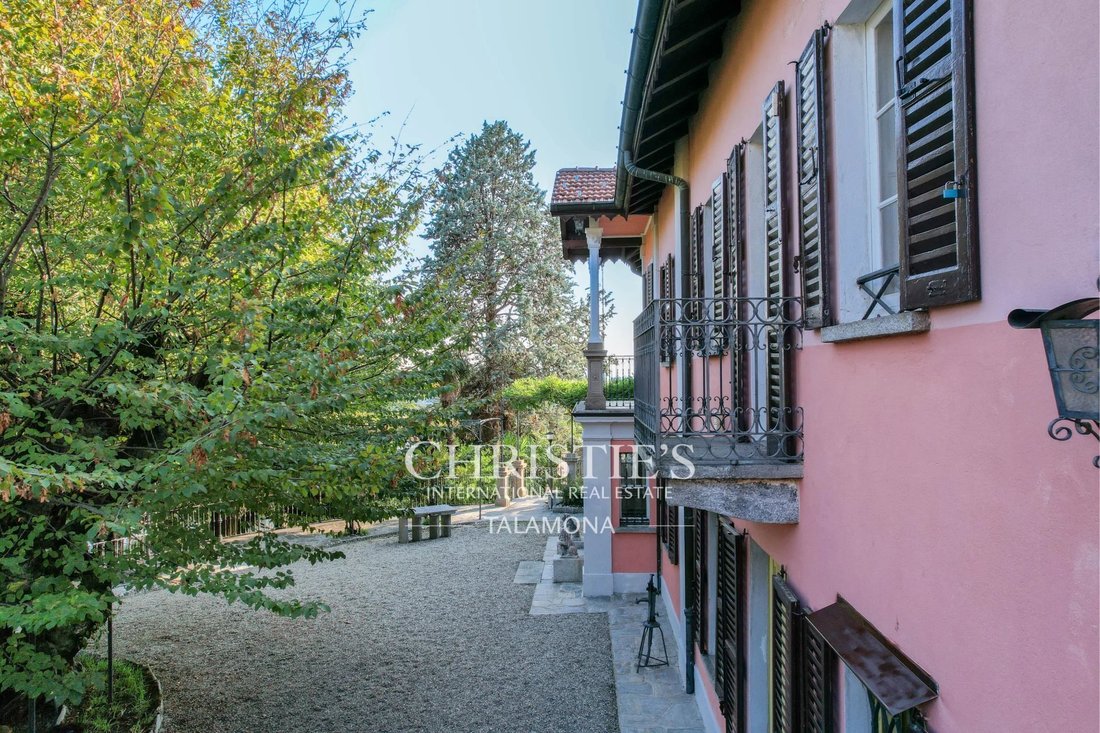 Apartment in Besozzo, Lombardy, Italy 5 - 19137771