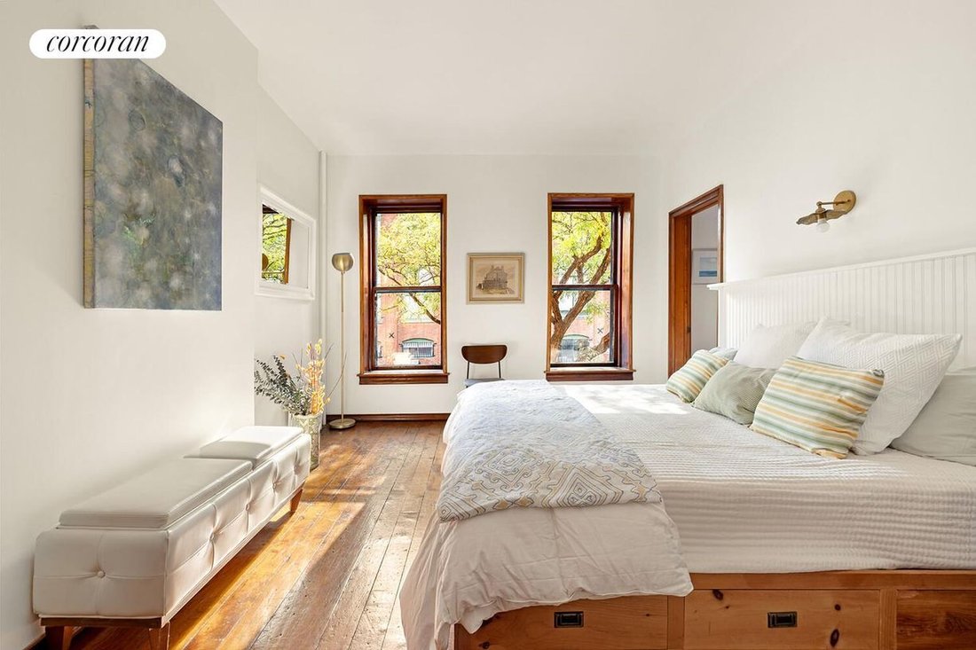 House in New York, New York, United States 5 - 19138768