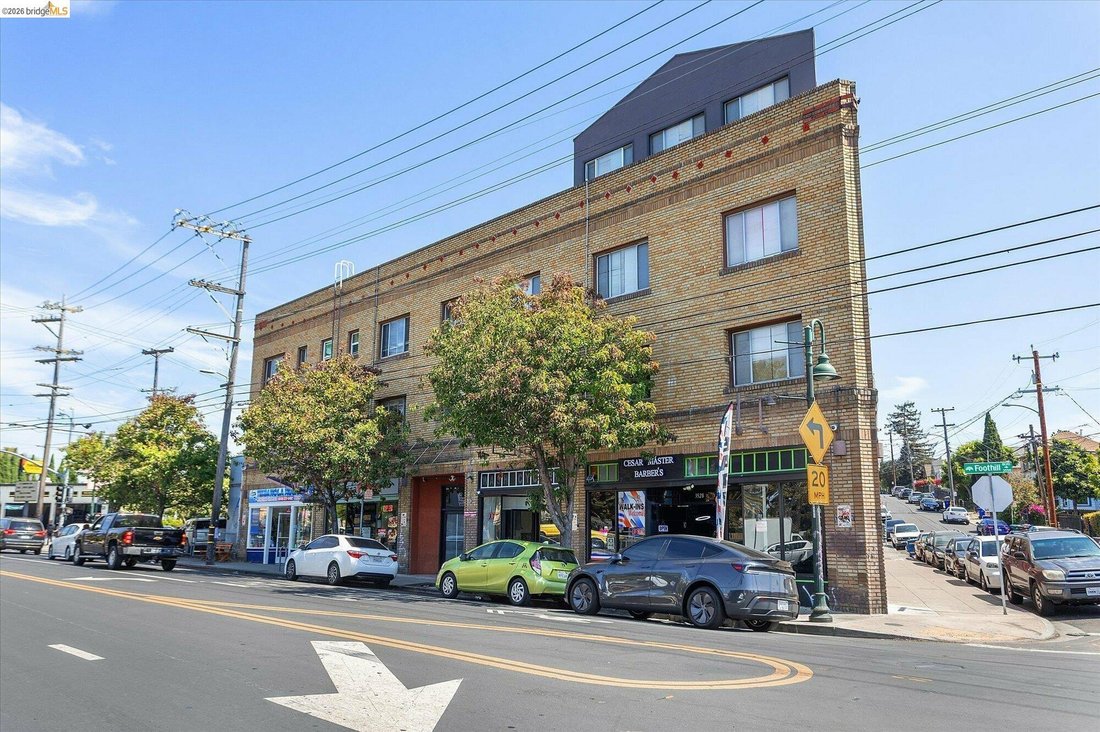 Oakland, California, United States 4 - 19139760