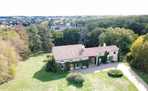 Villa in Nouaillé-Maupertuis, Neu-Aquitanien, Frankreich 1