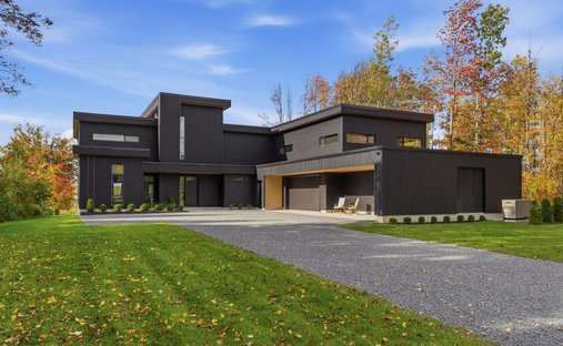 Haus in Saint-Ignace-de-Loyola, Québec, Kanada 1