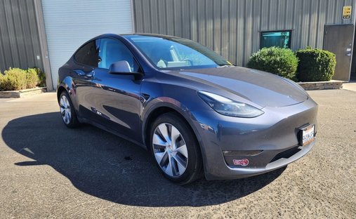 2023 Tesla Model Y Long Range Sport Utility 4D in Modesto, CA, United States 1