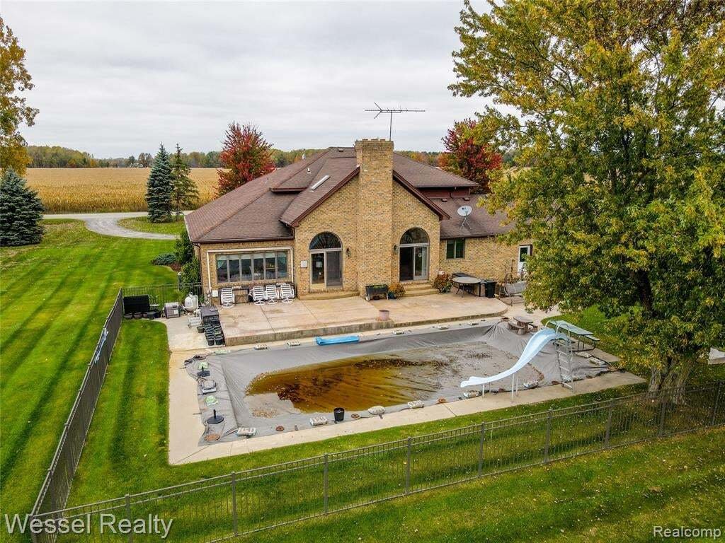 House in Columbus, Michigan, United States 4 - 19140391