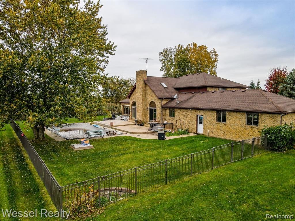 House in Columbus, Michigan, United States 3 - 19140391