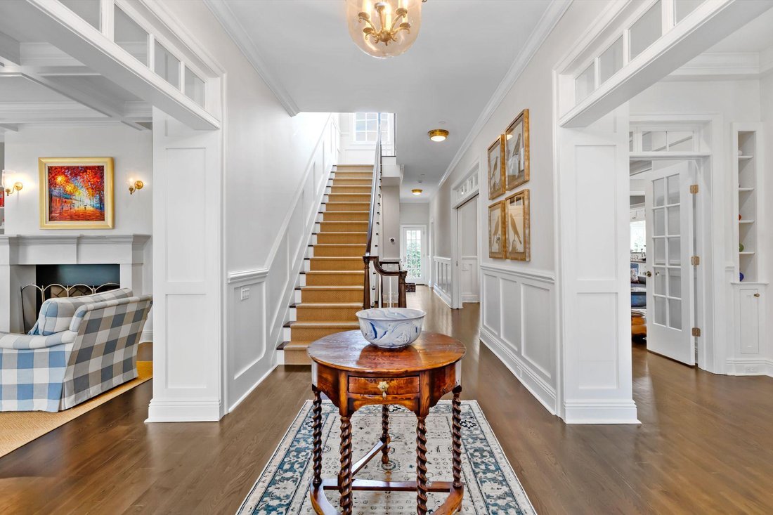 House in Southampton, New York, United States 5 - 19141380