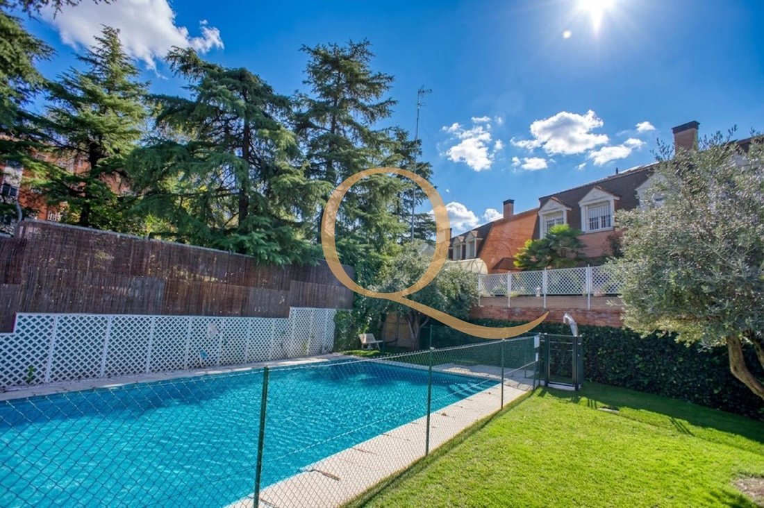 Townhouse in Hortaleza, Madrid, Spain 4 - 19142938