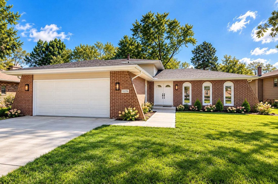 House in Palos Hills, Illinois, United States 1 - 19140339