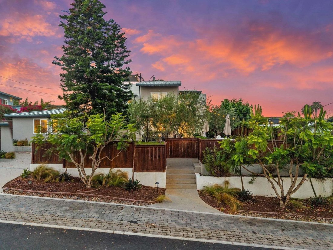 Encinitas, California, United States 5 - 19140235