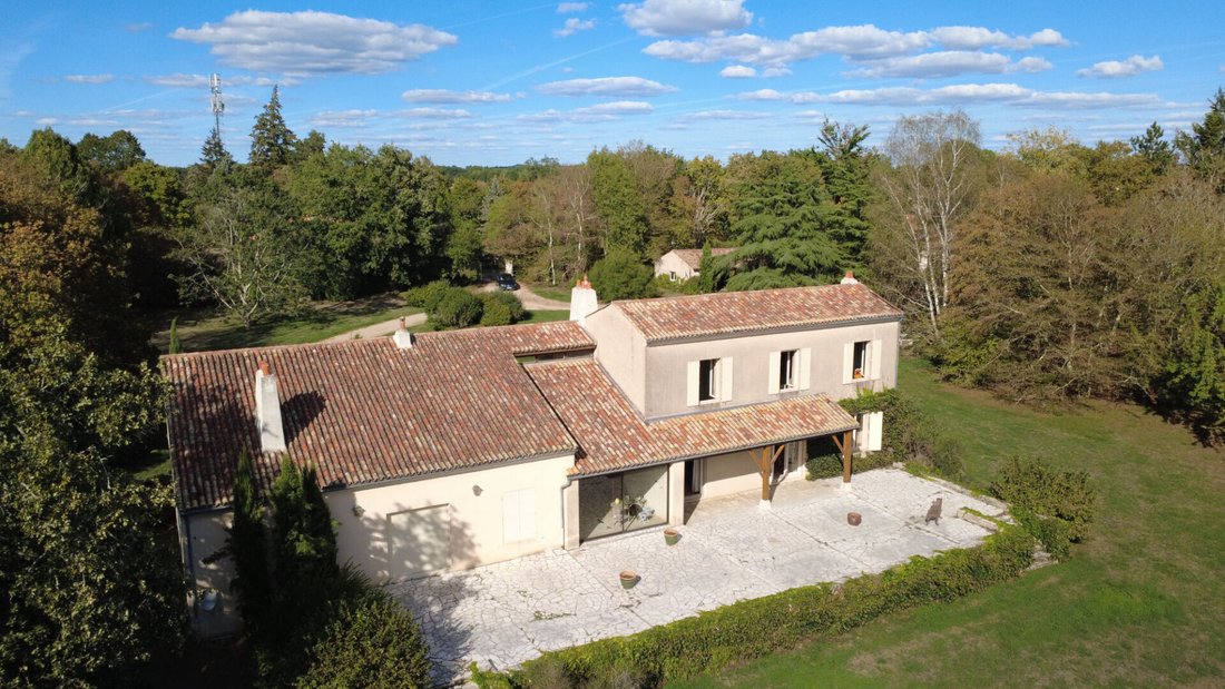 Villa in Nouaillé-Maupertuis, Neu-Aquitanien, Frankreich 2 - 19141749