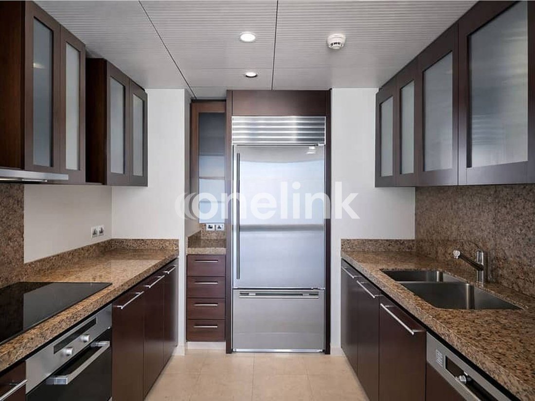 Apartment in Downtown Dubai, Dubai, United Arab Emirates 5 - 19143176