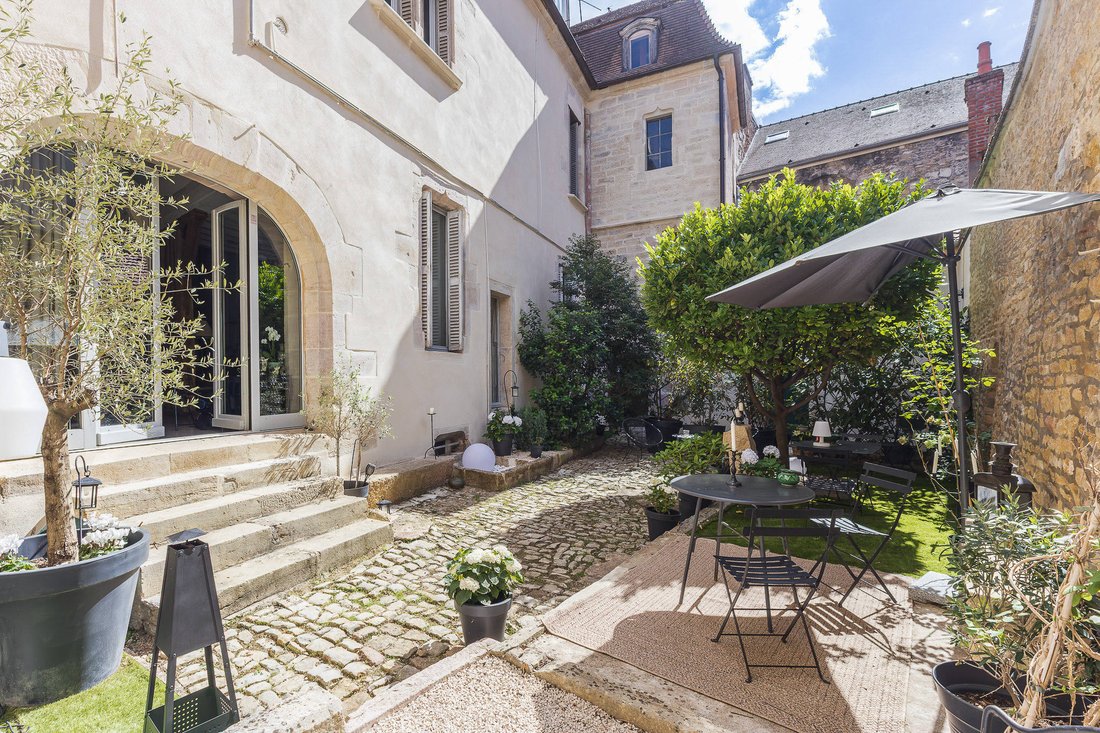 Apartment in Grangier, Dijon, France 1 - 19142985