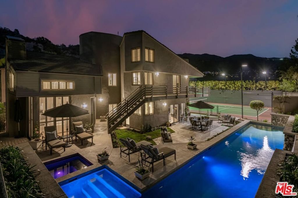 House in Los Angeles, California, United States 3 - 19140146