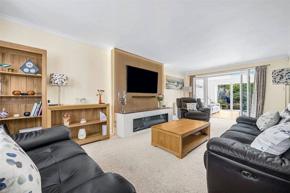 Haus in Horsell, Woking, England 4 - 19142714