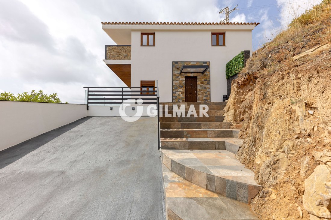 Villa in Ciudad Jardin (District), Malaga, Spain 4 - 14963909