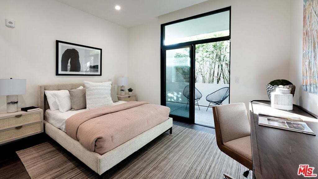 Condo in Beverly Hills, California, United States 4 - 19140197