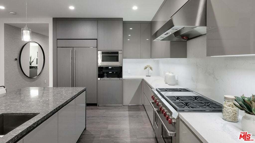 Condo in Beverly Hills, California, United States 5 - 19140197