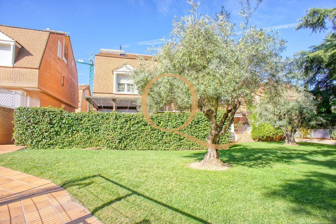 Townhouse in Hortaleza, Madrid, Spain 5 - 19142938