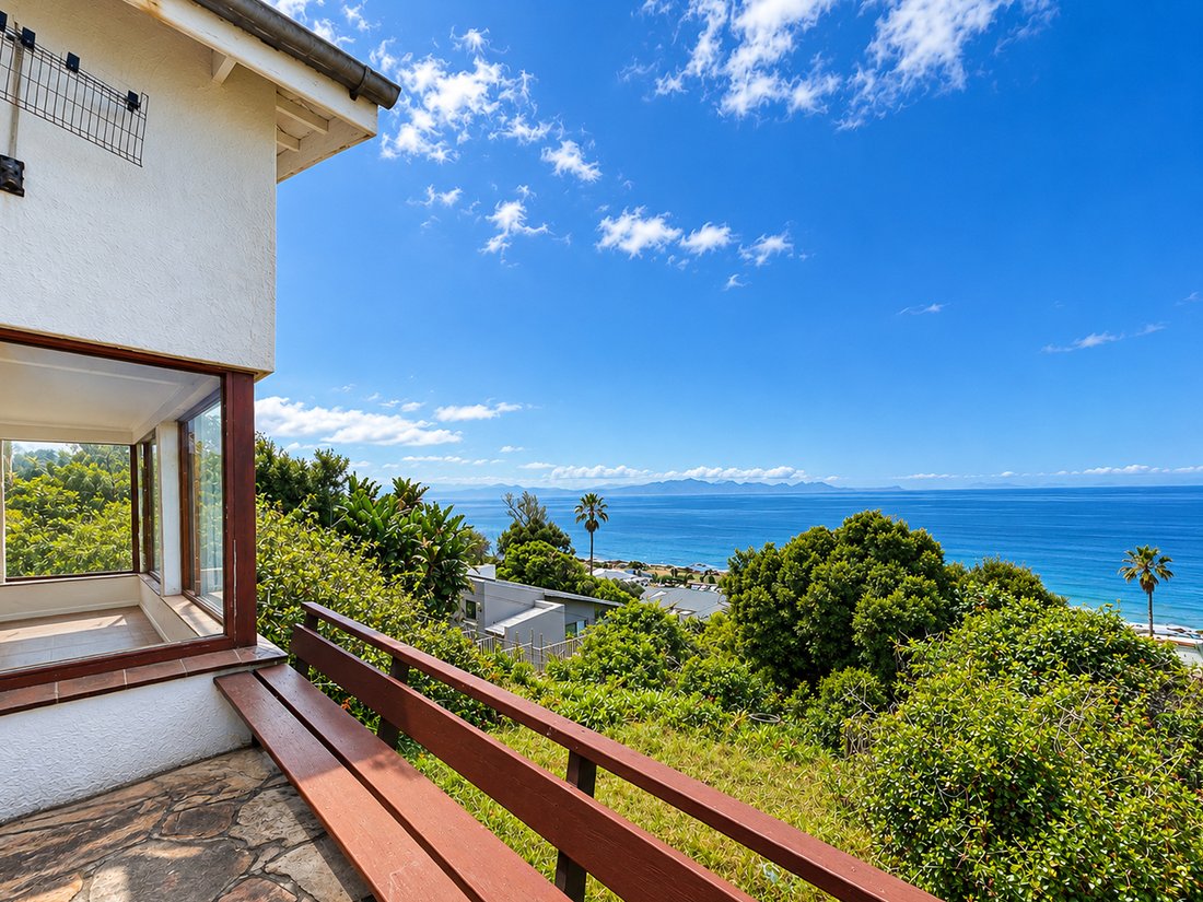 House in Saint James, South Peninsula, Cape Town 2 - 19141798