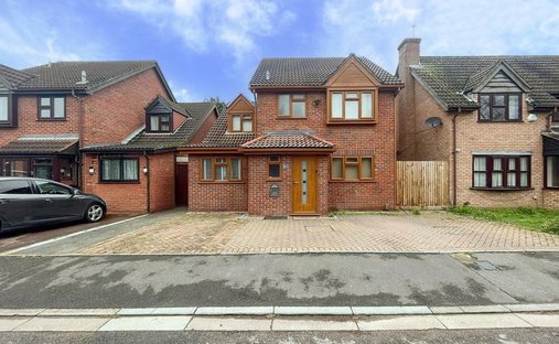 Haus in Hayes, Hillingdon, England 1