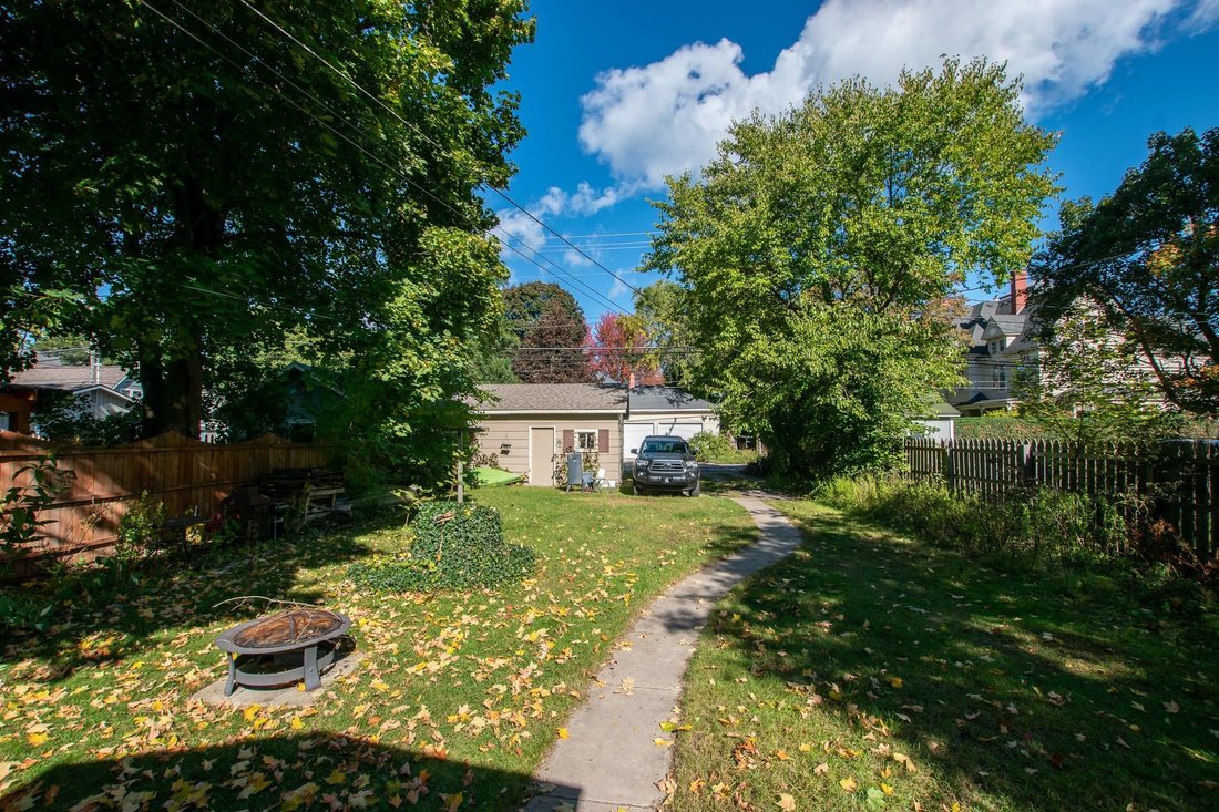 Garfield Township, Michigan, United States 4 - 19140398