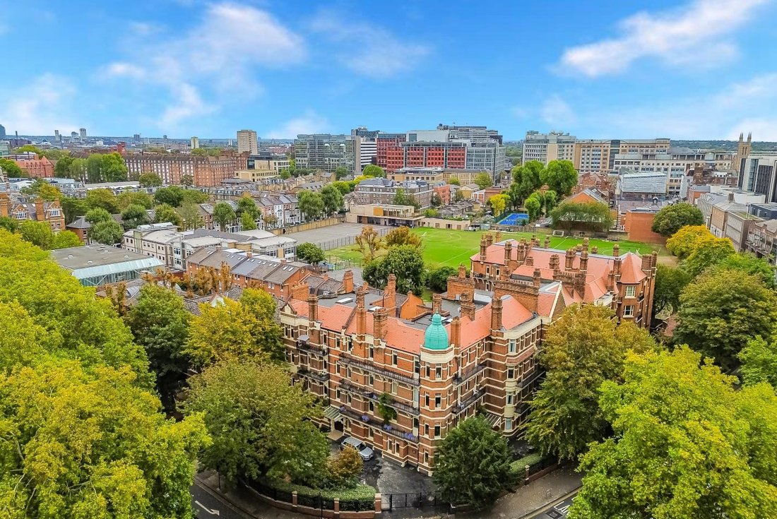 Apartment in Brook Green, Hammersmith and Fulham, England 4 - 19139767