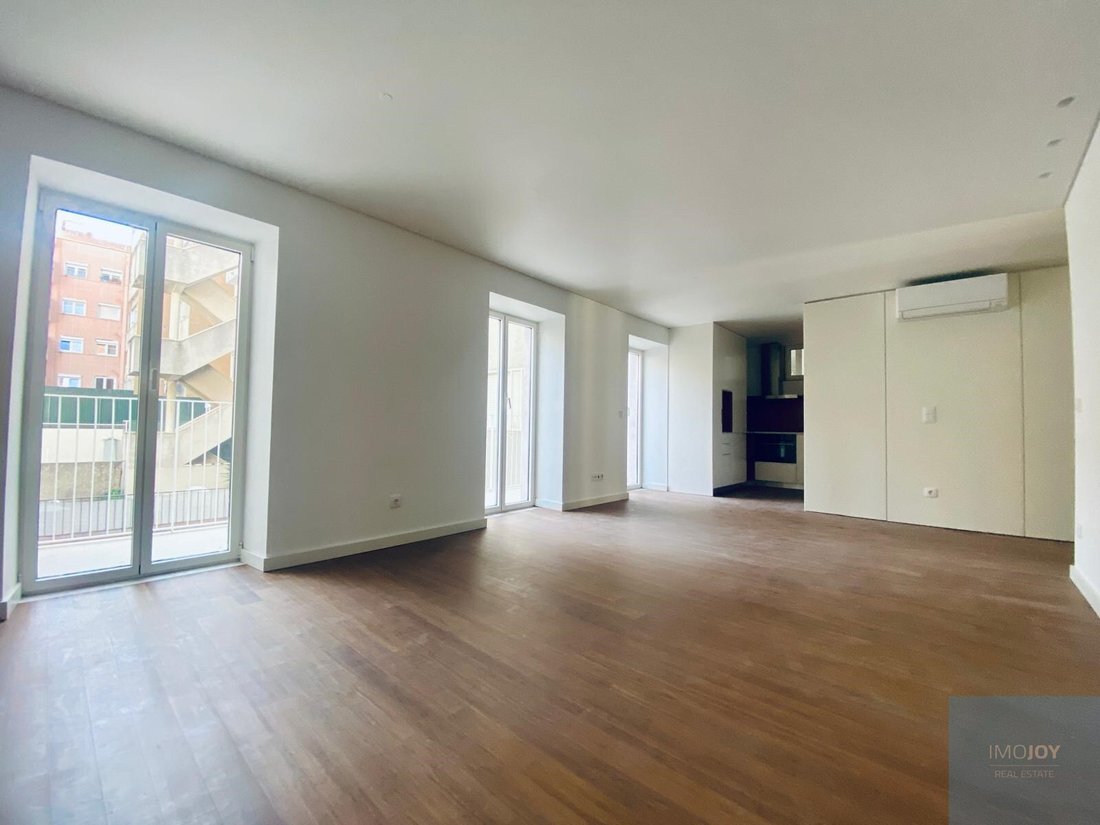 Apartment in Arroios, Lisbon, Portugal 3 - 19141073