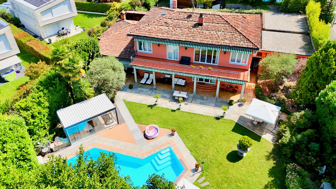 Villa in Caslano, Tessin, Schweiz 1 - 19142849