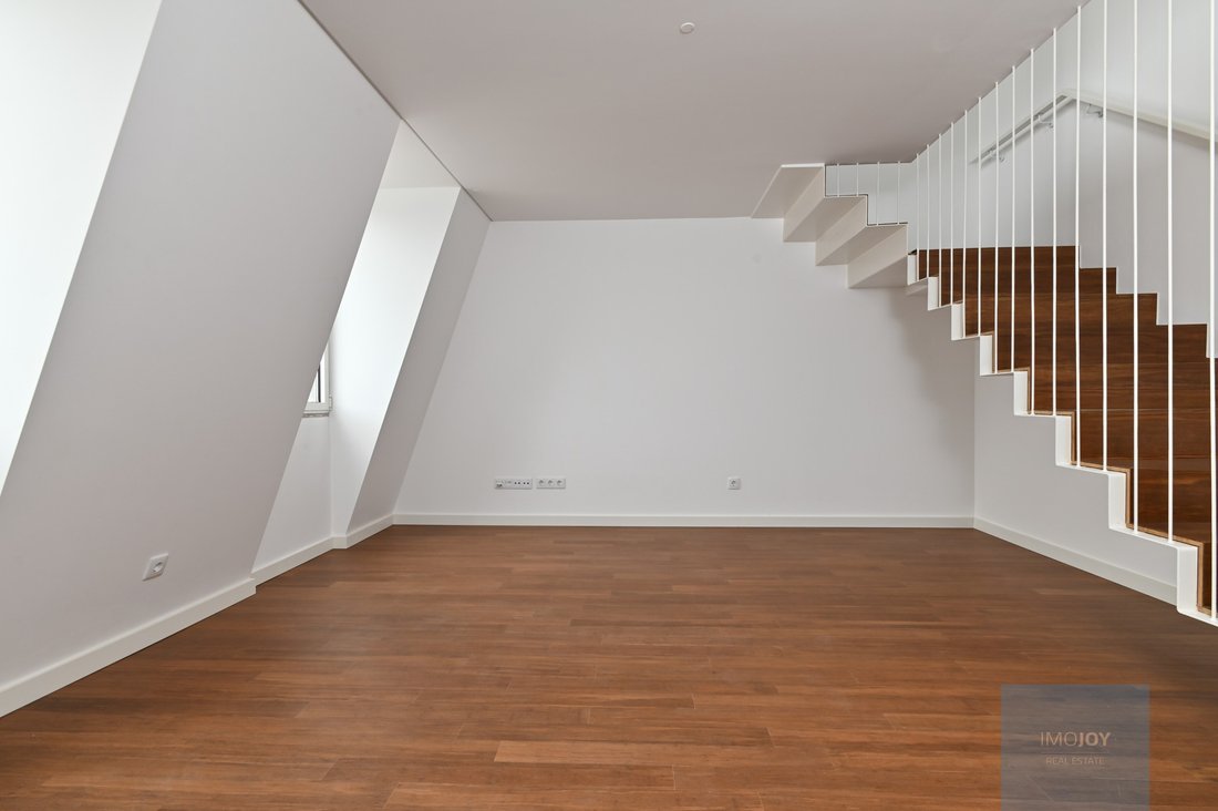 Apartment in Arroios, Lisbon, Portugal 2 - 19141035
