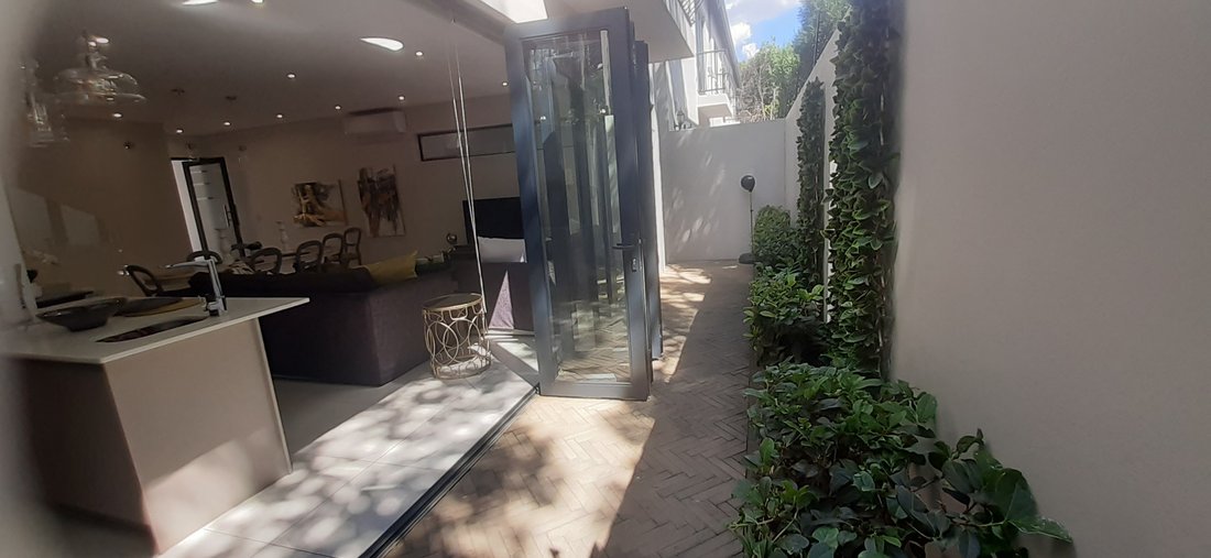Stadthaus in Menlo Park, Gauteng, Südafrika 3 - 19141816