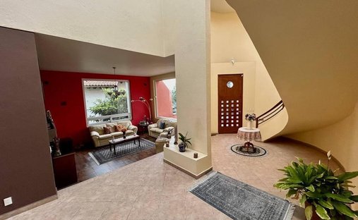 Condo in Fraccionamiento y Club de Golf los Encinos, State of Mexico, Mexico 1