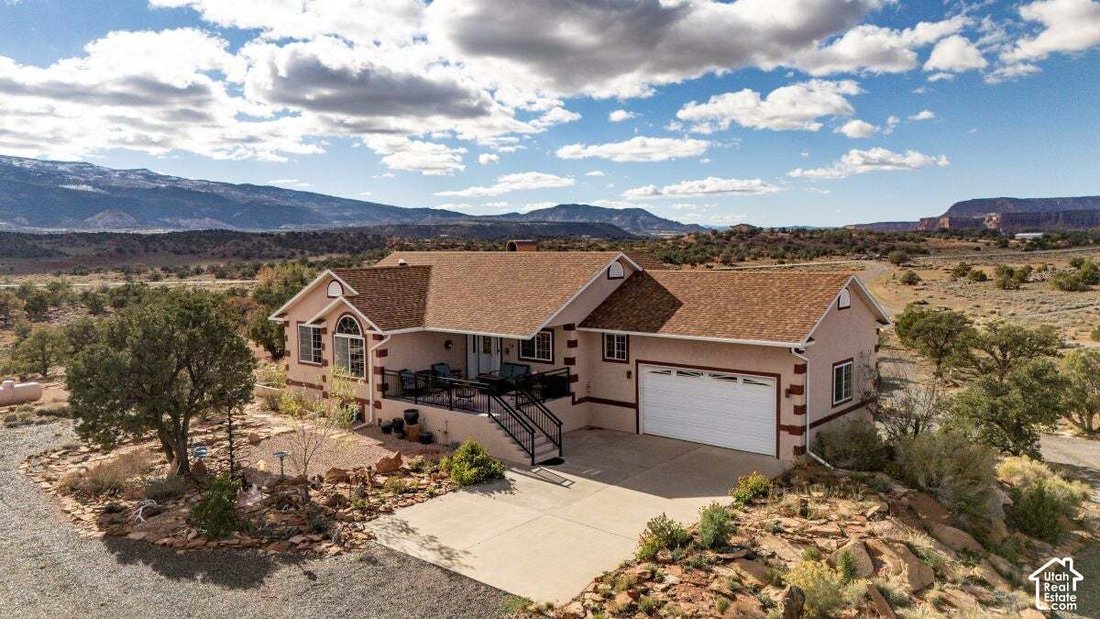 House in Torrey, Utah, United States 2 - 19140132