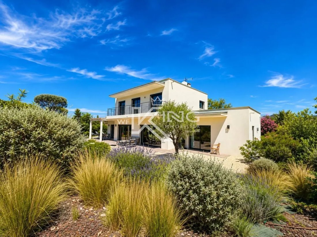 Villa à Le Dramont-Agay-Anthéor-Le Trayas, Saint-Raphaël, France 2 - 18373528