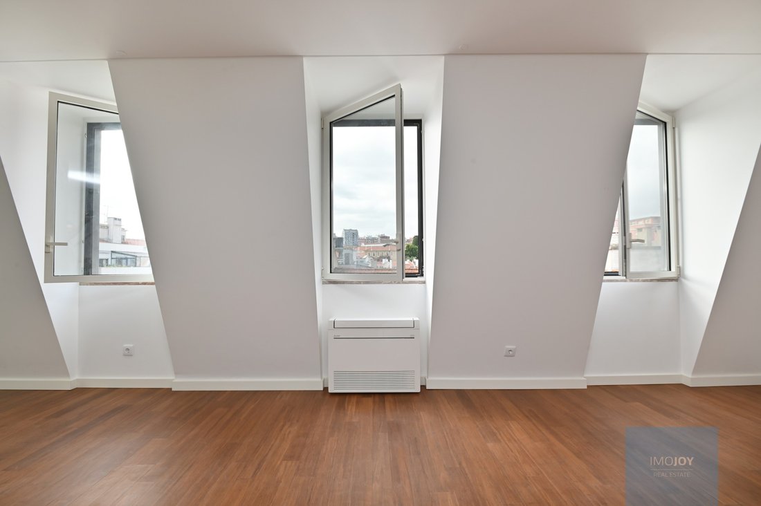 Apartment in Arroios, Lisbon, Portugal 3 - 19141035