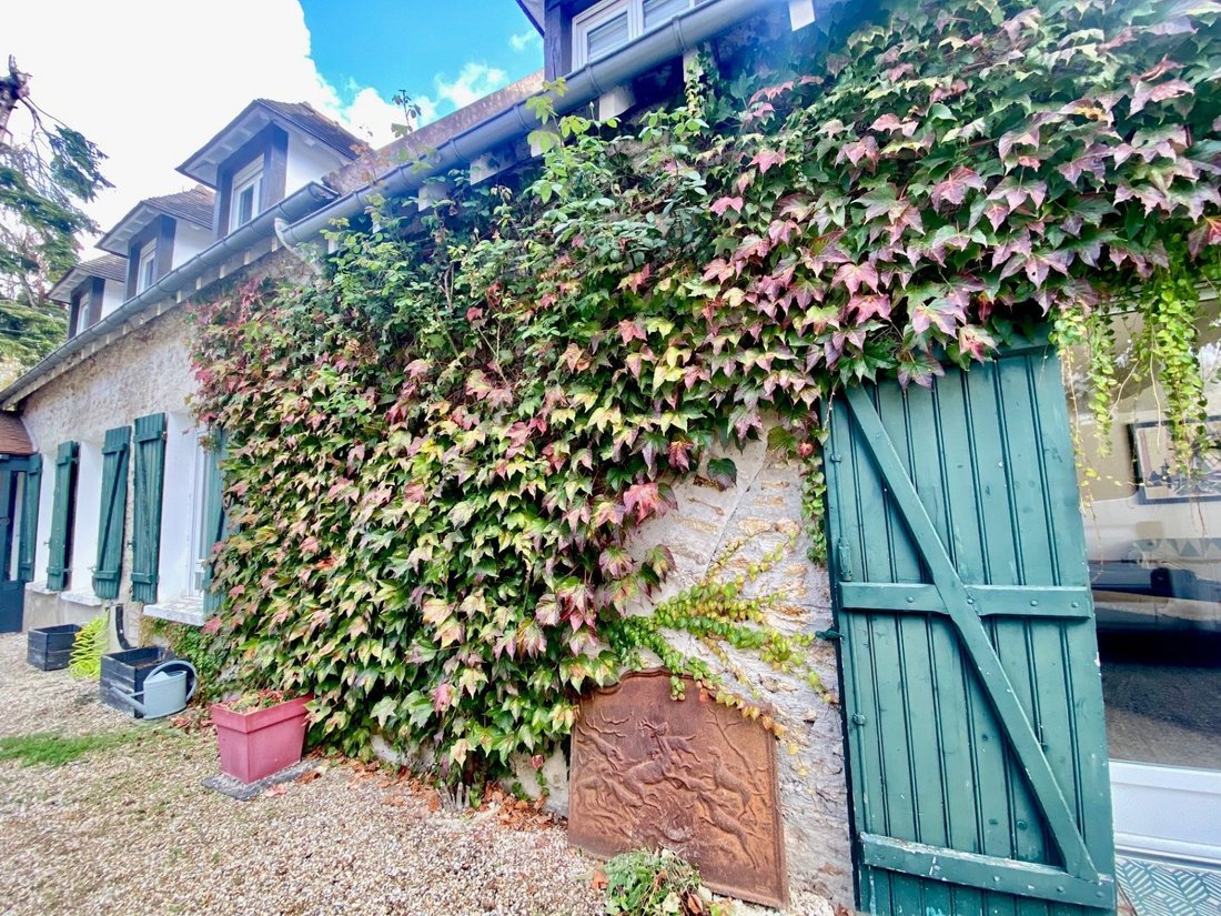 House in Saint-Léger-en-Yvelines, Ile-de-France, France 1 - 19140680