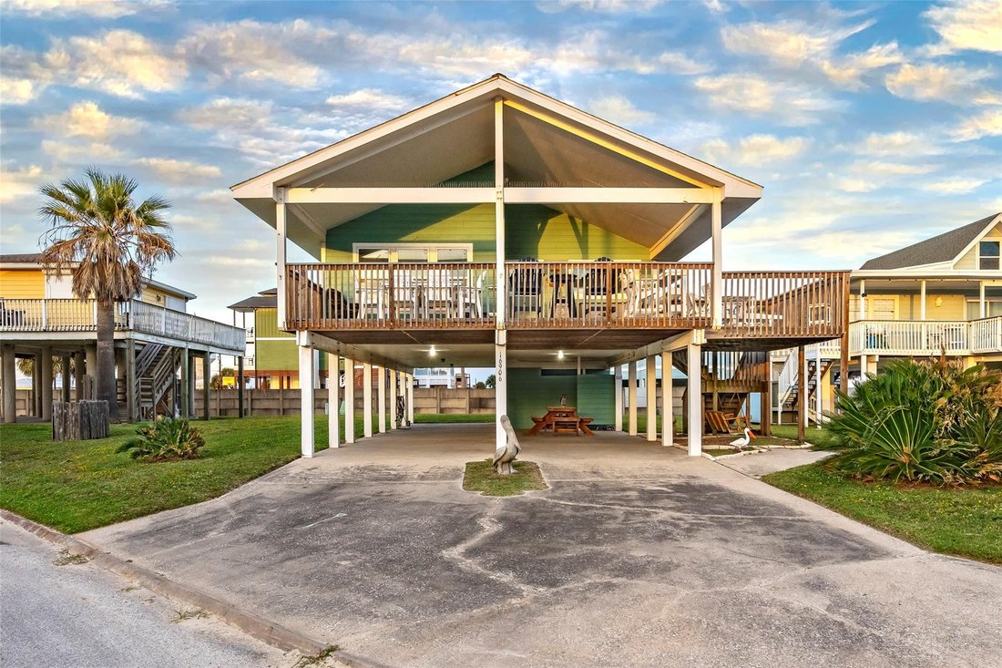 House in Galveston, Texas, United States 2 - 19136980