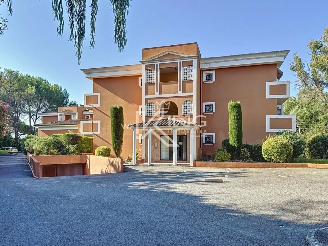 Apartment in Le Dramont-Agay-Anthéor-Le Trayas, Saint-Raphaël, France 3 - 19141056