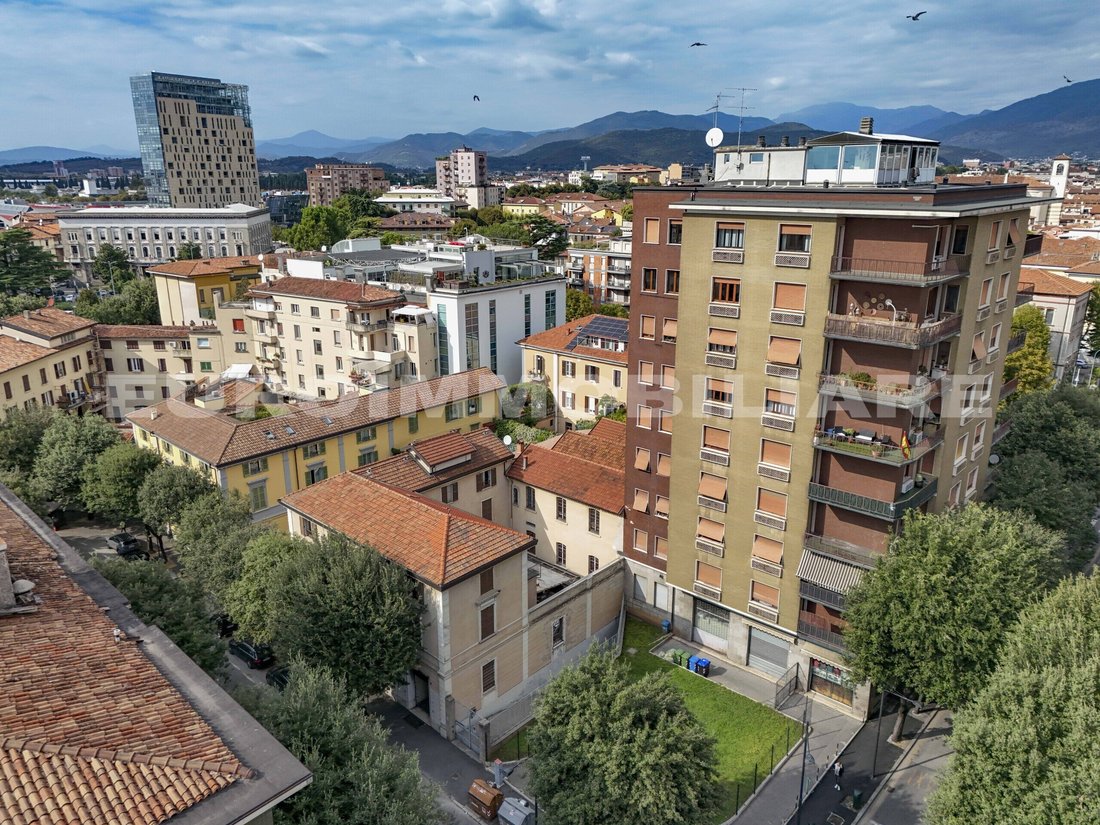 Estate in Centro Storico, Brescia, Lombardy 2 - 19142728