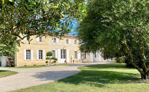 Stadthaus in Libourne, Neu-Aquitanien, Frankreich 1
