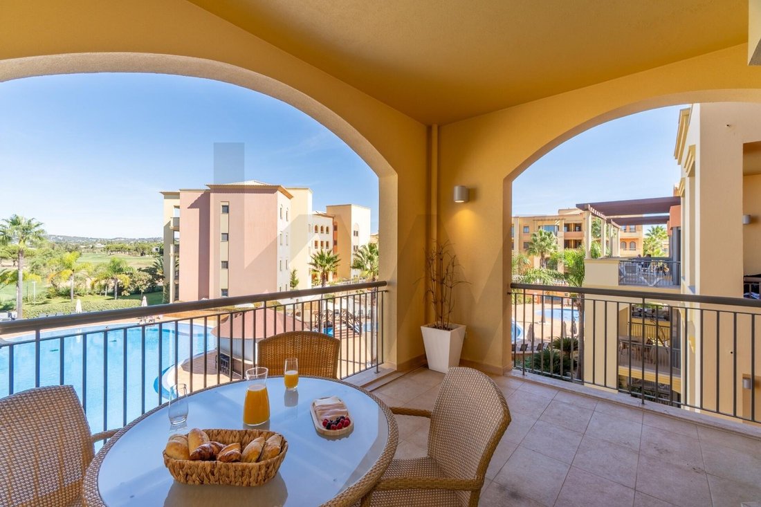 Apartment in Vilamoura, Quarteira, Algarve 1 - 19143140