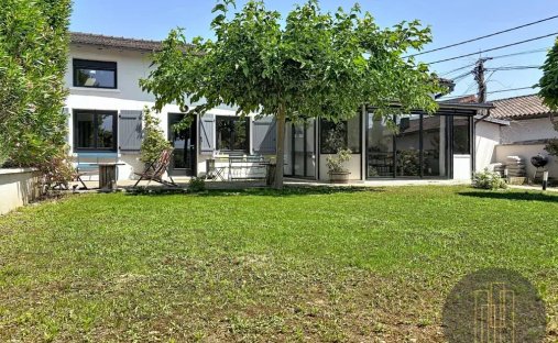 Maison à Reyrieux, Auvergne-Rhône-Alpes, France 1