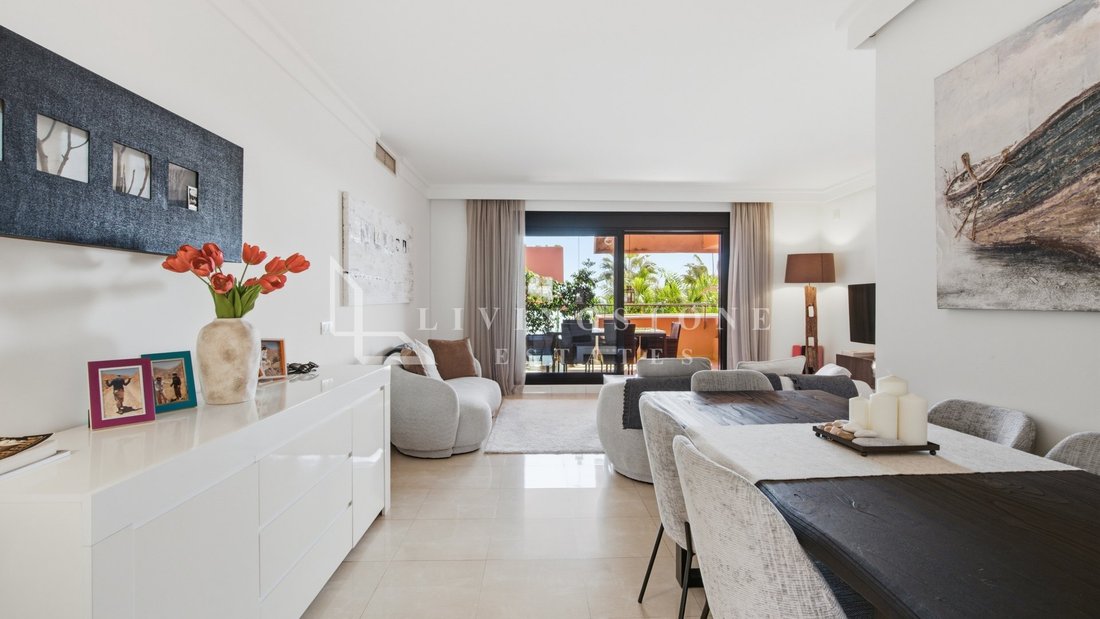 Appartamento a Estepona, Andalusia, Spagna 4 - 19140160